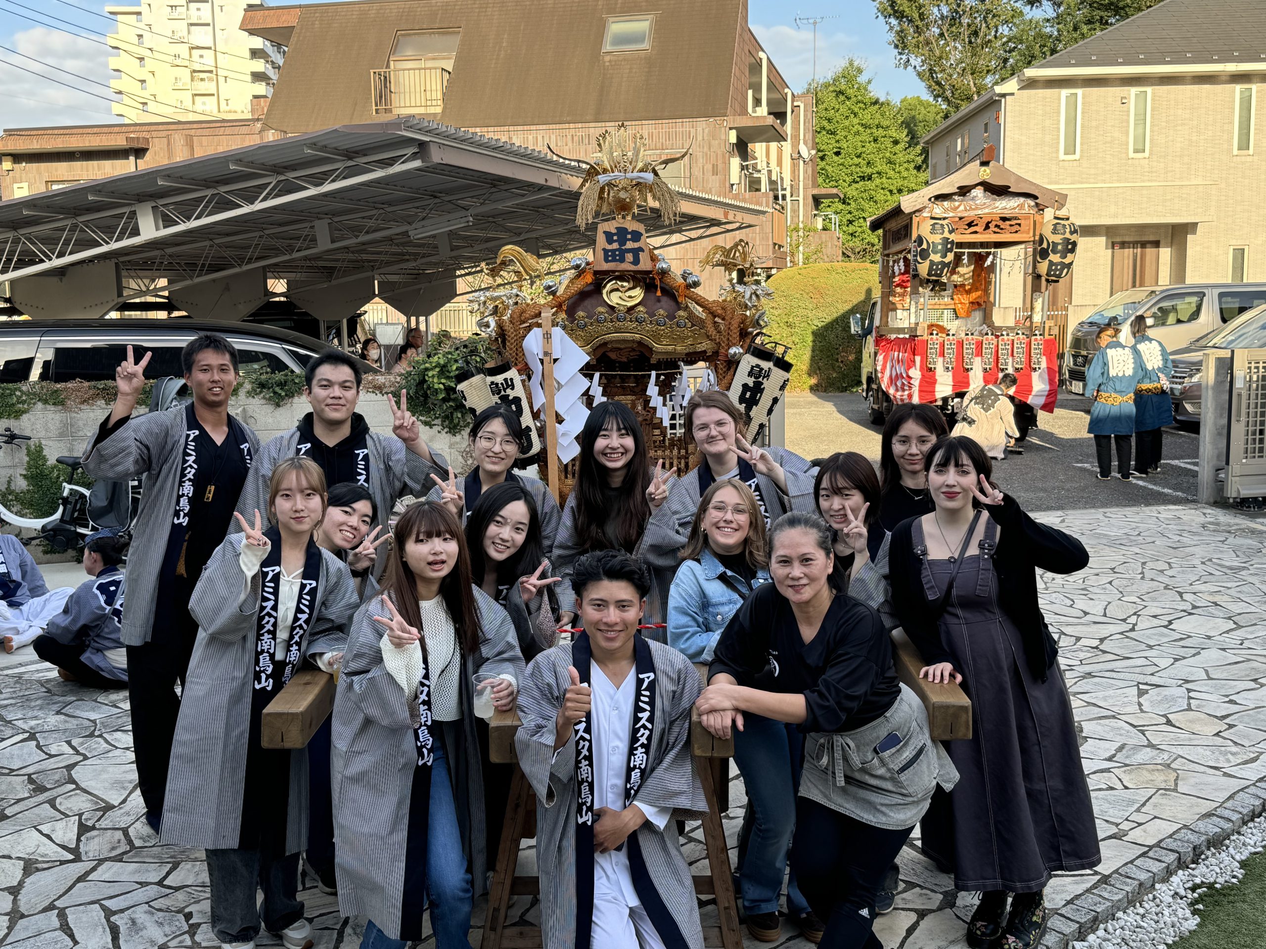 烏山神社例大祭と地域交流